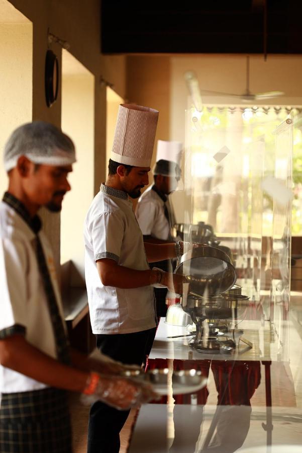 Pinewood Resort Karjat Zewnętrze zdjęcie
