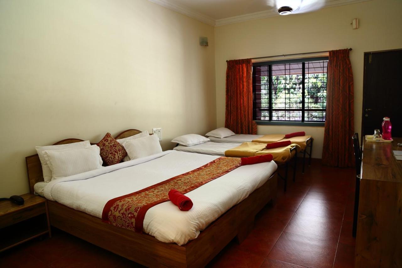 Pinewood Resort Karjat Zewnętrze zdjęcie