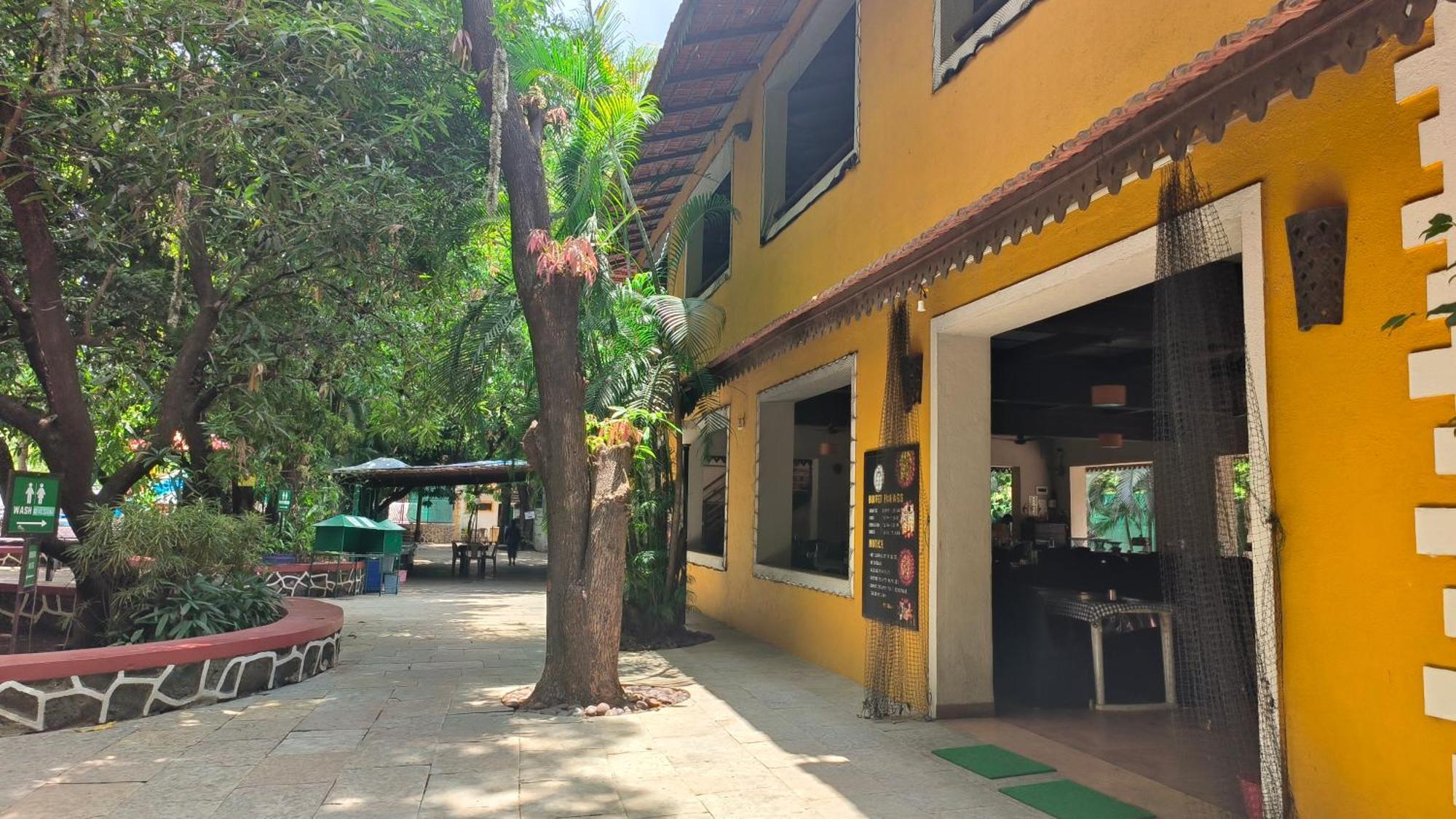 Pinewood Resort Karjat Zewnętrze zdjęcie